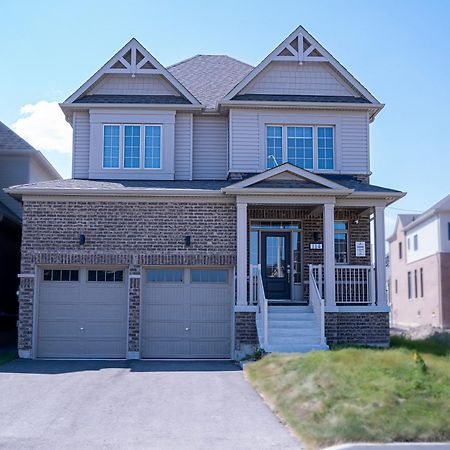 Modern 4Br House In Barrie! Villa Dış mekan fotoğraf